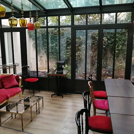 Sacha פריז