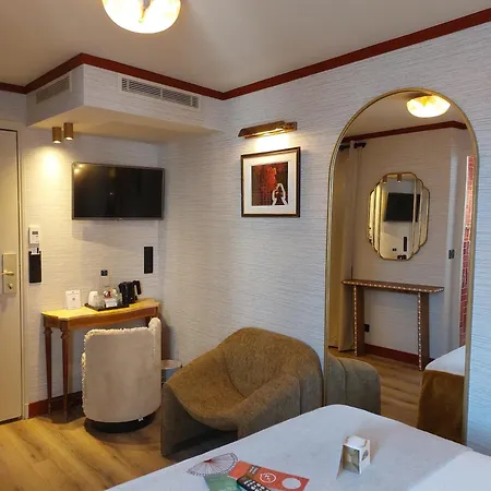 Sacha Hotel 4*