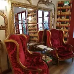 Sacha Ξενοδοχείο 4*