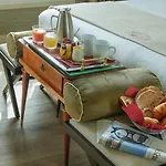 サシャ パリ