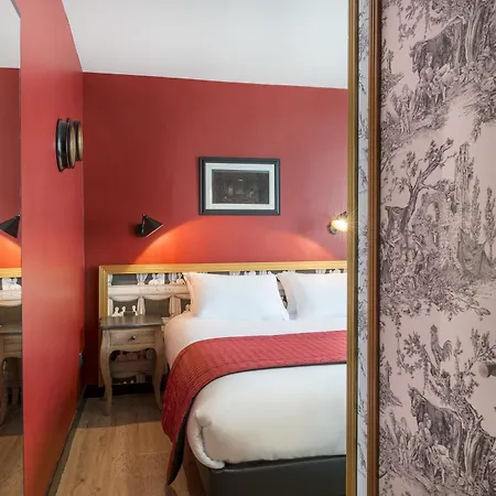 Sacha Hotel 4*