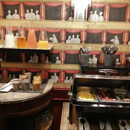 Hotel Sacha
