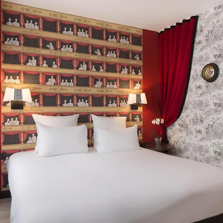 Sacha Hotel