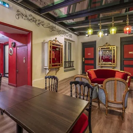 Sacha Hotel