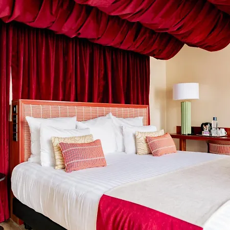 Hotell Sacha Paris