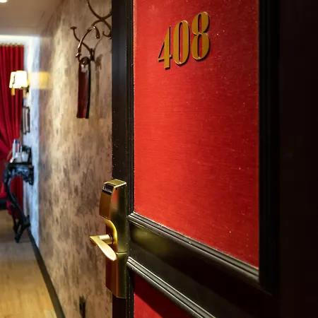 Hotel Sacha 4*
