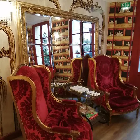 Sacha Hotel 4*