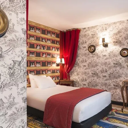 Hotel Sacha 4*