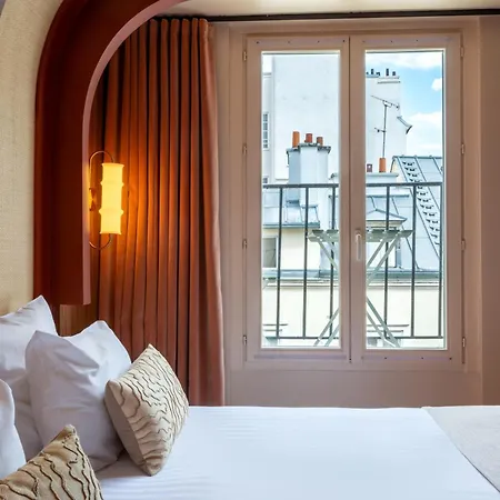 Sacha 4* Paris