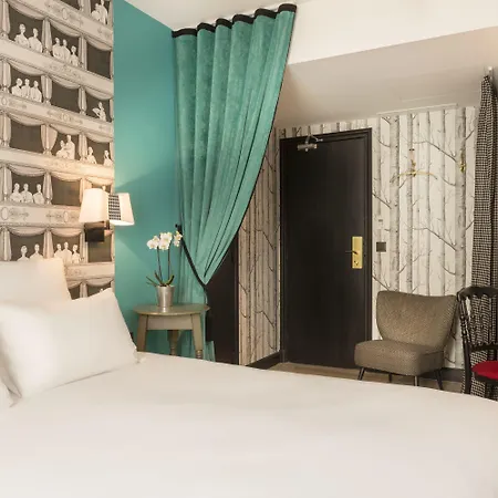 Sacha Hotel 4*