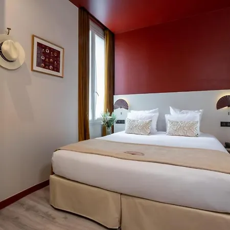 Sacha 4* Paris